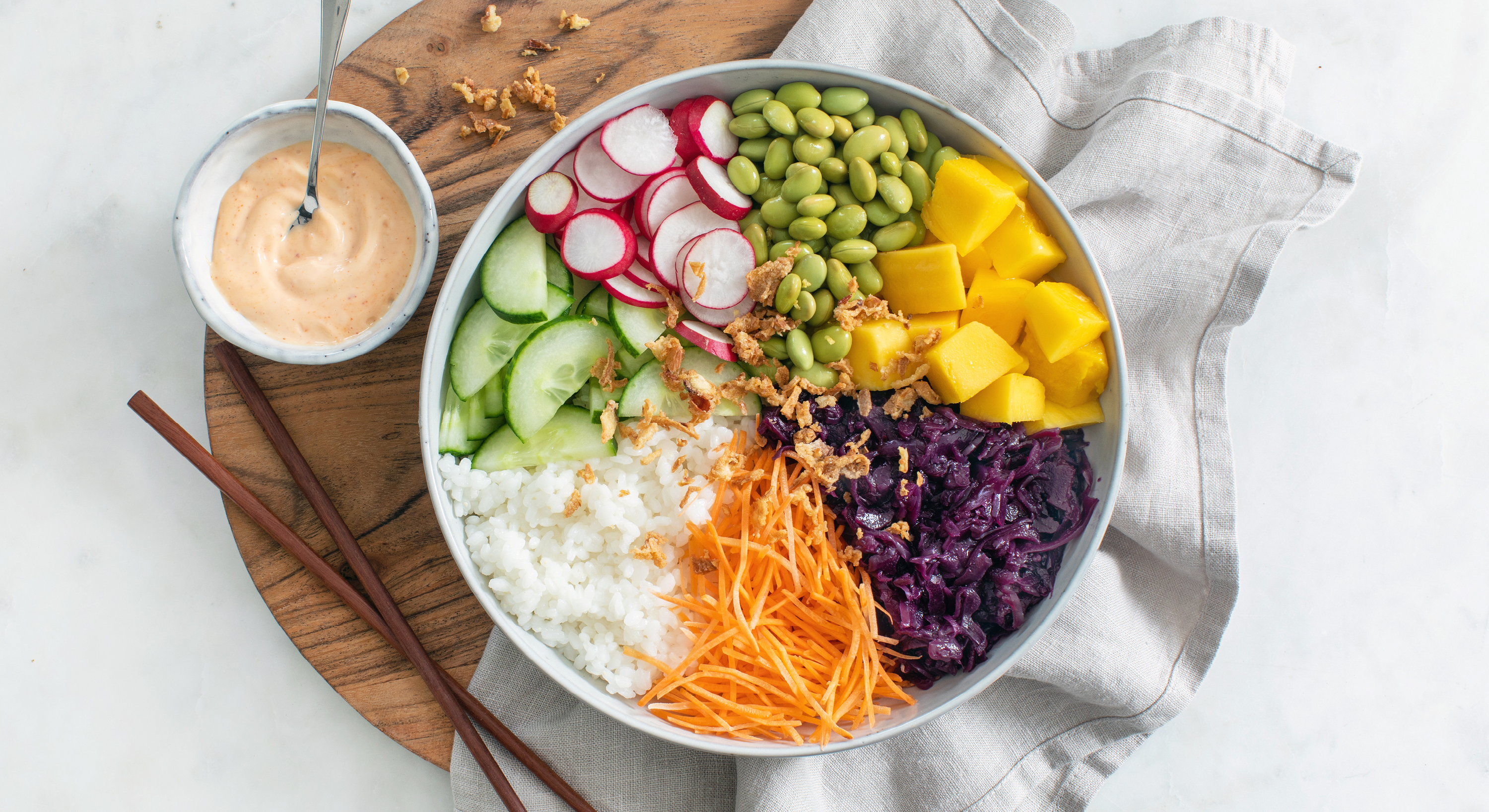 poke-bowl-met-rode-kool-nieuw